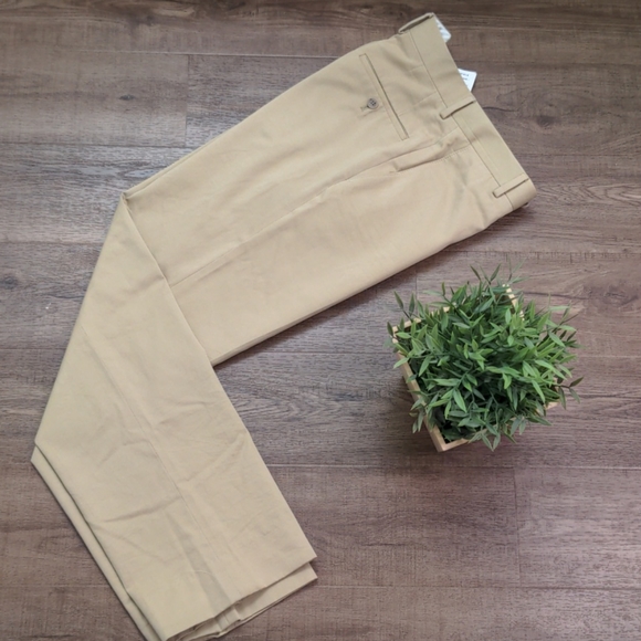 Samuelsohn Other - SAMUELSOHN Saks OFF 5th Tan Dress Trousers